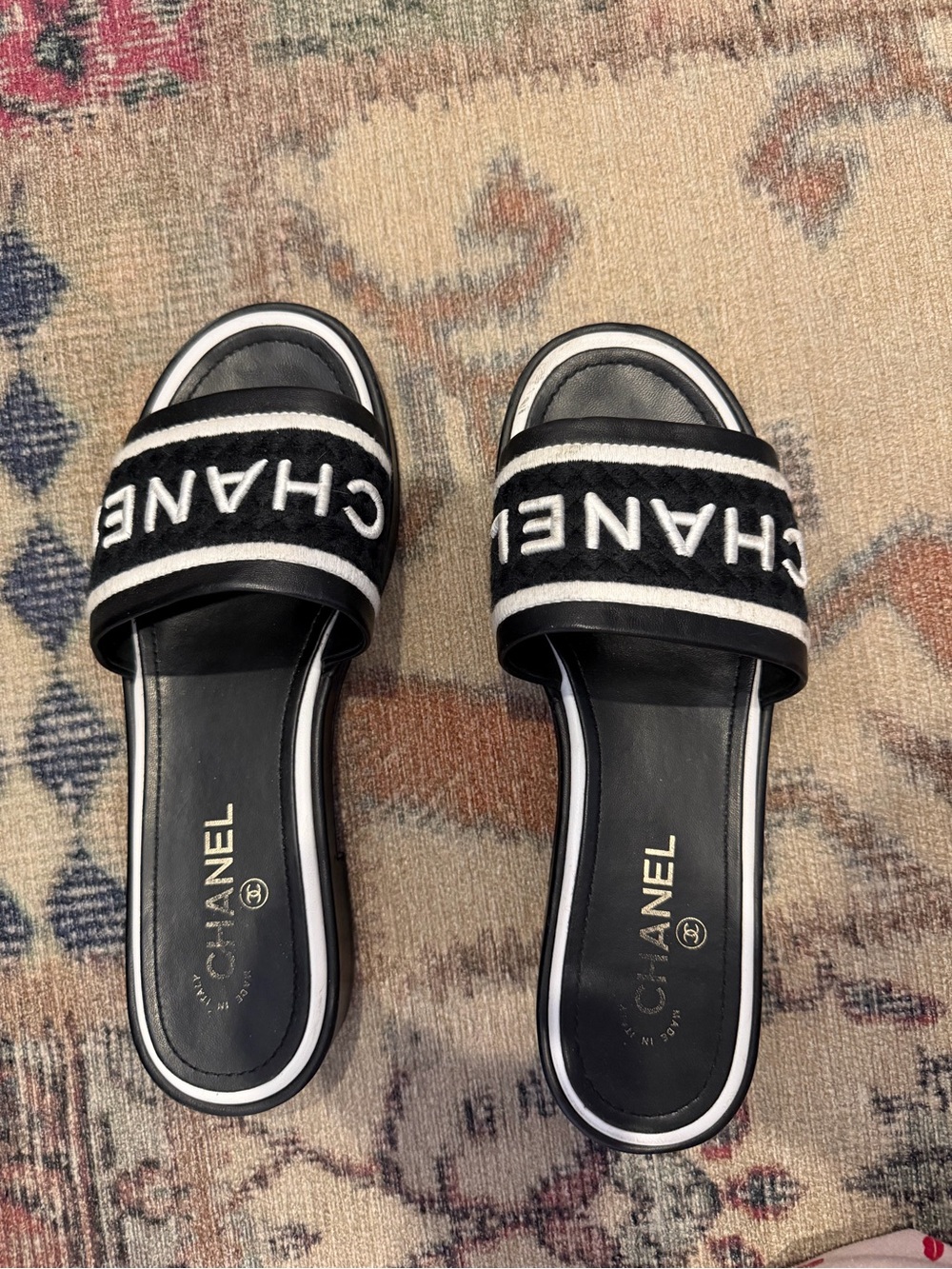 Chanel 2021 Interlocking CC Logo Slides - Size 41